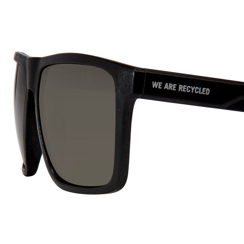 W.A.R. We Are Recycled Anteojos de Sol Sky Hechos de Material Reciclado GOOD BRANDS