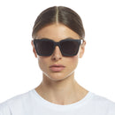ANTEOJOS DE SOL WEEKEND RIOT MATTE BLACK SMOKE MONO POLARIZED